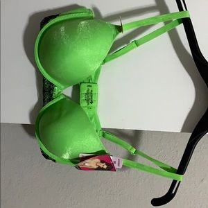 Lily of France T-Shirt bra